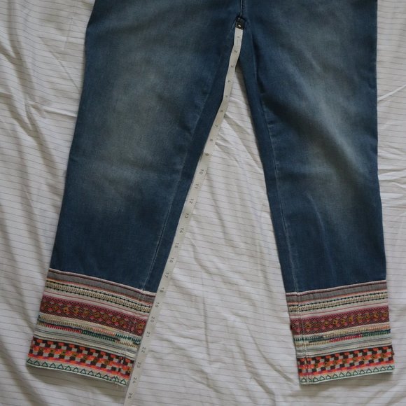 CHICO'S Embellished-Hem Girlfriend Crop Jeans 4 - Picture 11 of 13